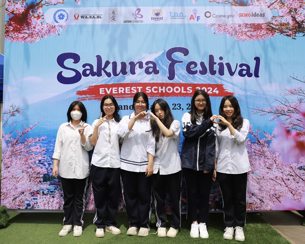 Học sinh trường THCS Thăng Long tham gia ngày hội Sakura Festival